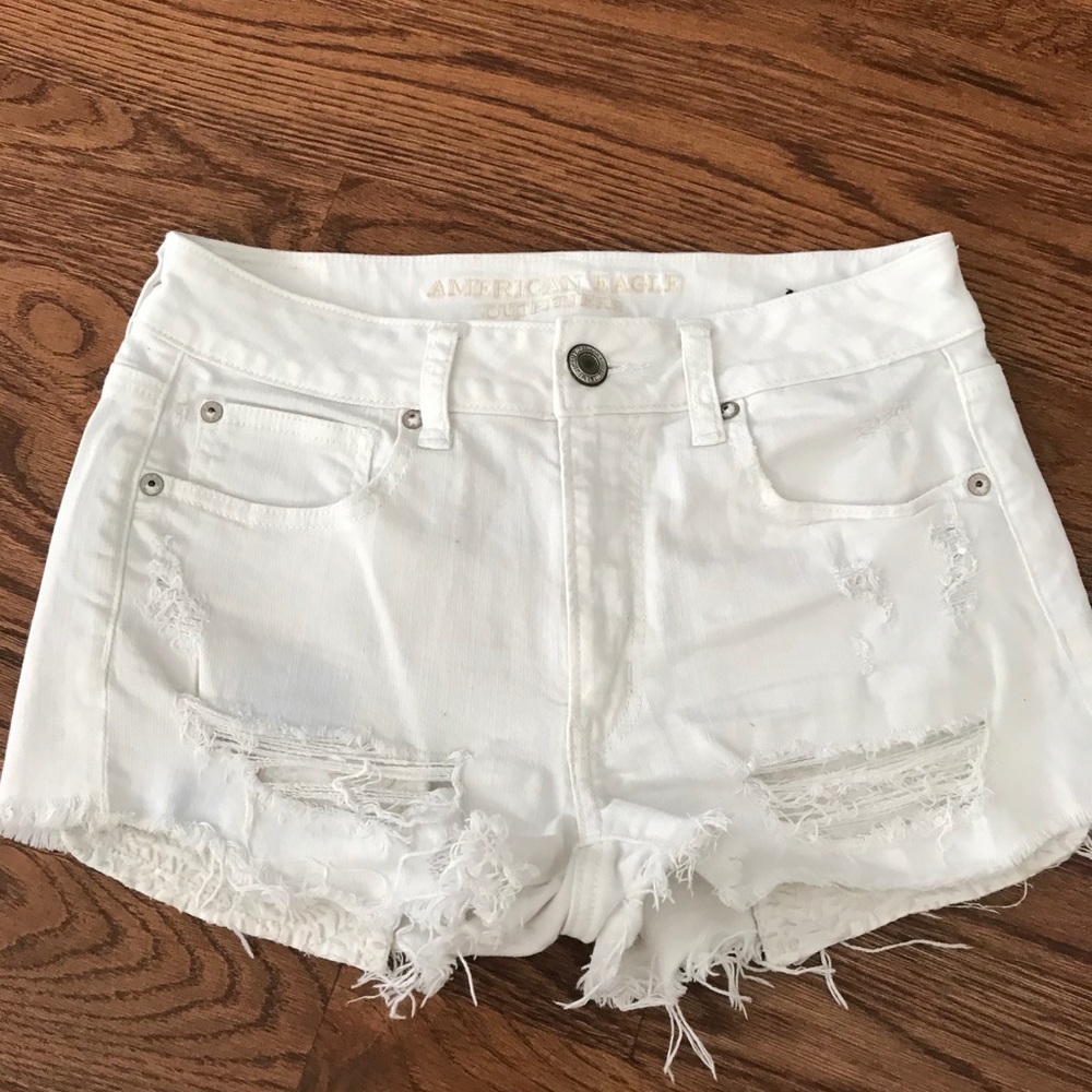 American Eagle - white denim HI RISE shorts.